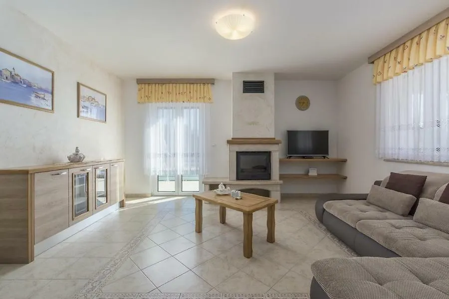 Villa Mateja Karigador Croatia